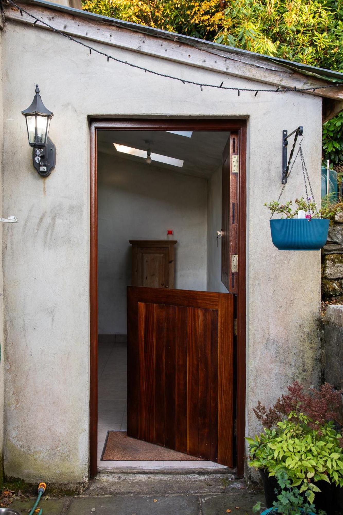 A Cosy Place In The Heart Of The Mournes Kilcoo Exterior photo